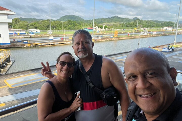 Panama City & Canal: 2 Oceaner 1 dag från Colon hamn med land