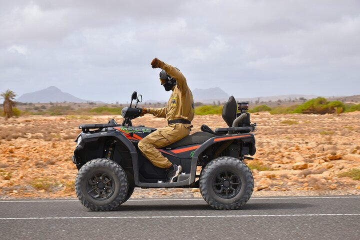 Boa Vista Quad Tour: Naufragio e Deserto di Viana (2 - Ora)