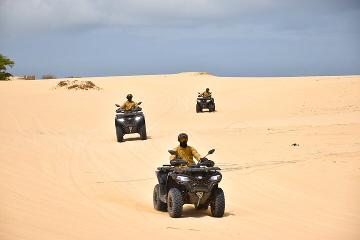 Boa Vista Quad Tour: Naufragio e Deserto di Viana (2 - Ora)
