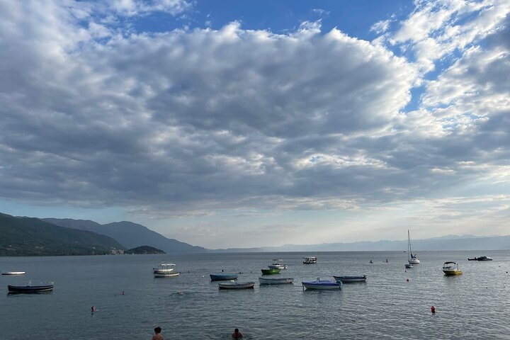 Tour di un giorno di Lin, Pogradec e Ohrid da Tirana