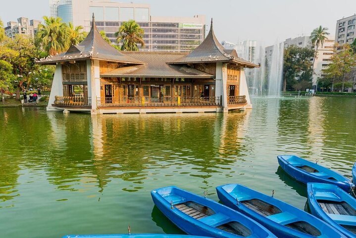 Excursión de un día al bosque nacional Alishan desde Taichung con recogida en el hotel