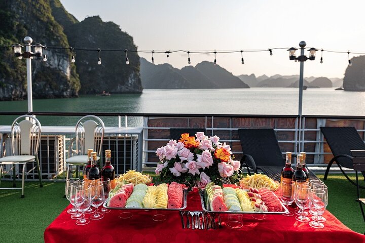 Best Seller Halong Bay 5-Star Day Cruise: Buffet, Kayak & Caves