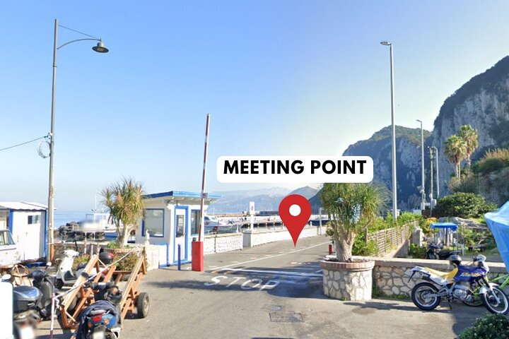 Capri Island-boottocht met kleine groep met zwemmen en limoncello