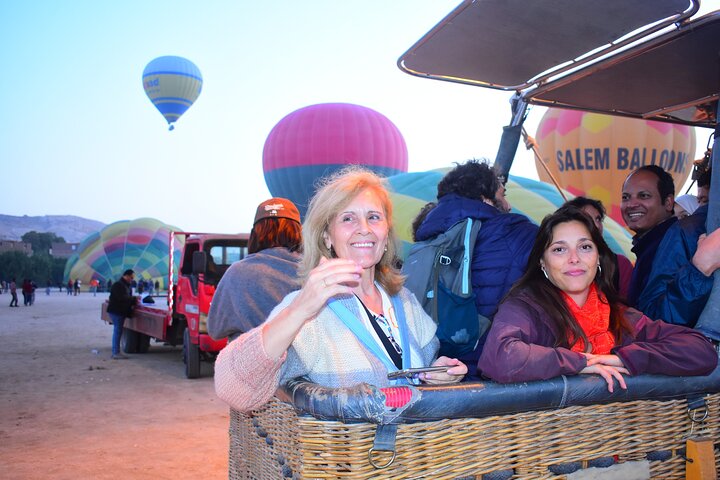 Croisière de 4 jours sur le Nil Assouan et Louxor en montgolfière avec Abu Simbel