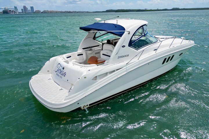 Noleggio Yacht Privato a Fort Lauderdale: 40 - Ft, Fino a 12