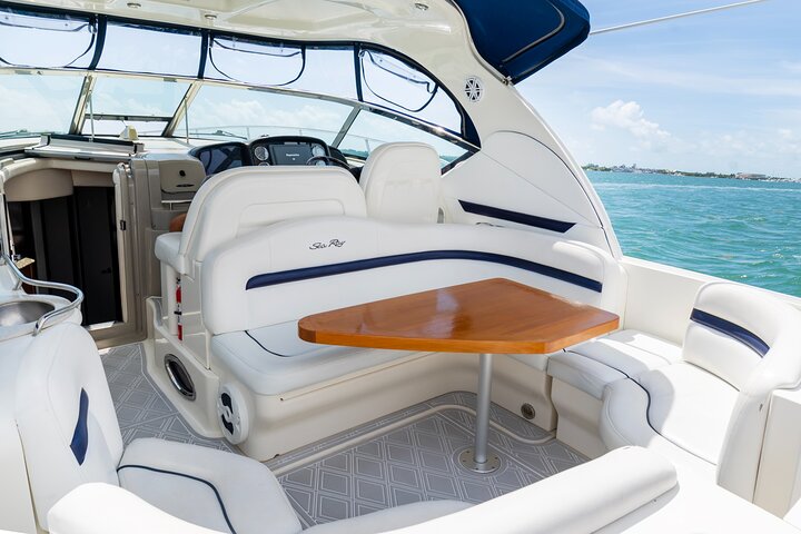 Noleggio Yacht Privato a Fort Lauderdale: 40 - Ft, Fino a 12