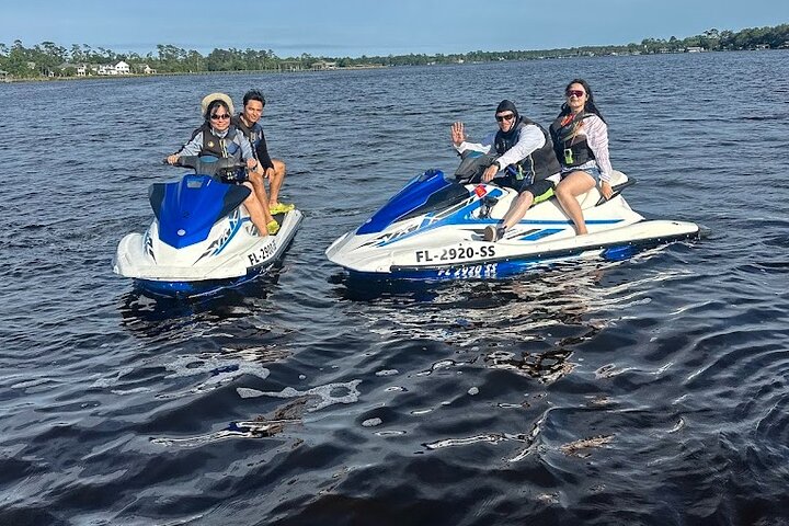 Ride the Waves 2 Stunden Scenic Jet Ski Tour auf Amelia Island