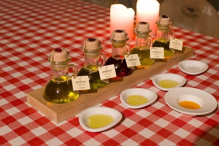 Hvar: Tour por la isla con cata de vinos y aceites de oliva