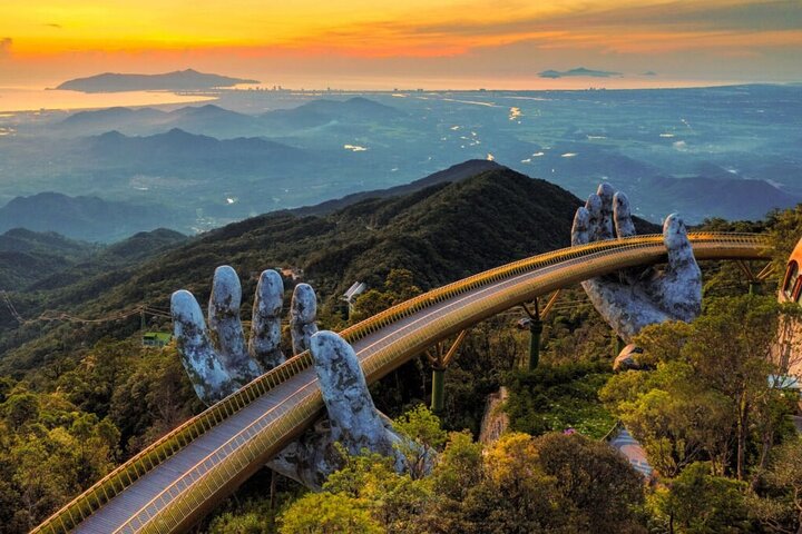 DA NANG Ba Na Hills, Golden Bridge och linbanor PRIVATTUR