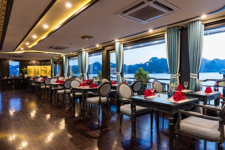 2 - Day Ha Long-Lan Ha Bay-Bai Tu Long Bay 5 Sterne Kreuzfahrten und Balkon