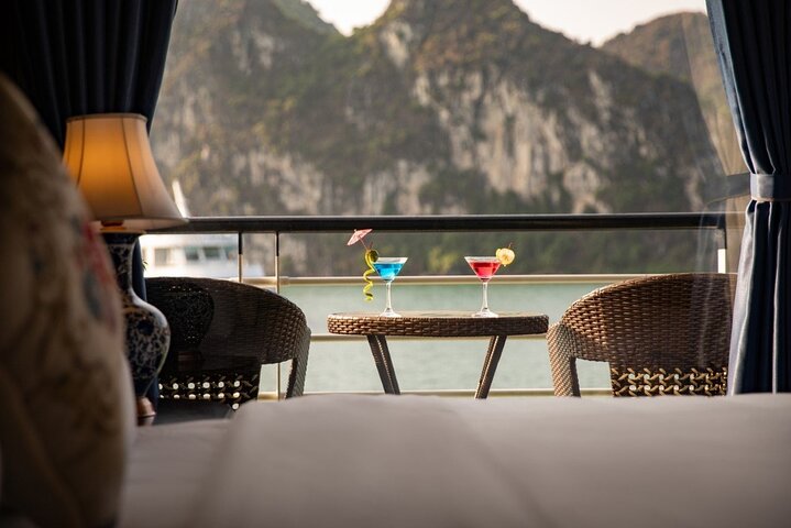 2 - Day Ha Long-Lan Ha Bay-Bai Tu Long Bay 5 Sterne Kreuzfahrten und Balkon