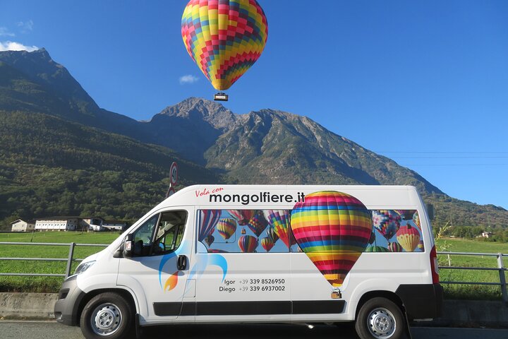 Vol en montgolfière au-dessus des Alpes à Aoste avec une vue à couper le souffle