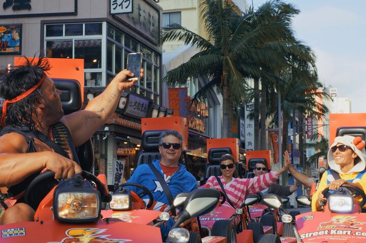 Officiële Street Go-Kart-tour — winkel Okinawa