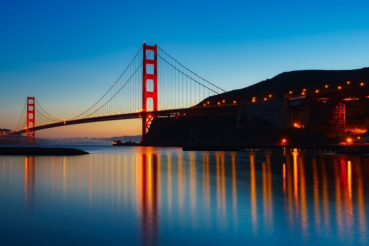 Kryssa i San Francisco Bay på en sekelgammal Sausalito Yacht