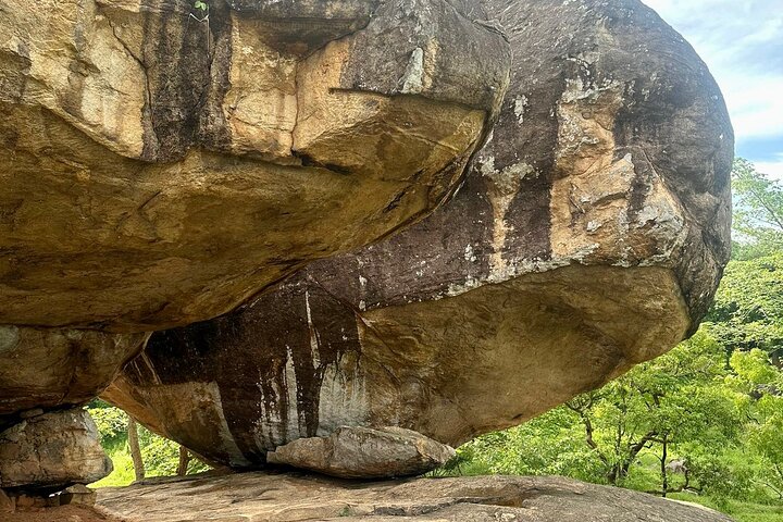Tour Privado de Patrimônio de Anuradhapura - Tudo Incluído