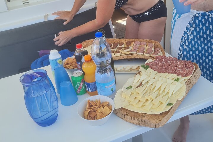 16-meters monomaran-tur med ombordstigning fra Maddalena og Palau