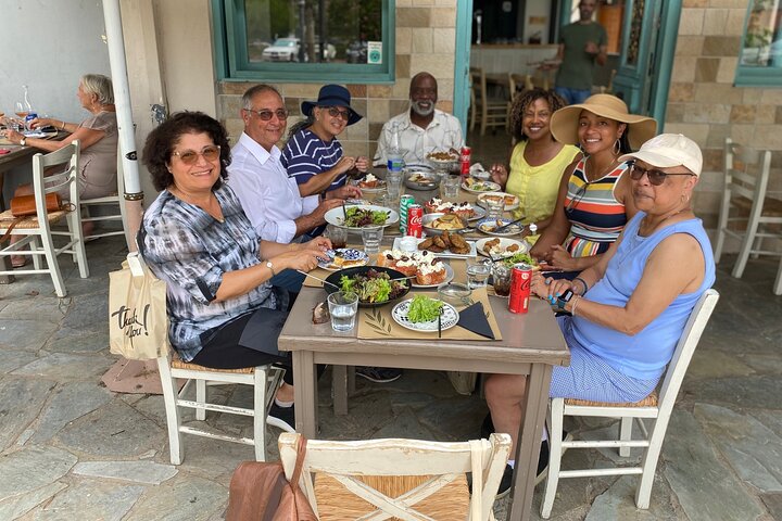 Tour de comida tradicional, degustación de aceite de oliva con almuerzo en Kalamata, Messinia.