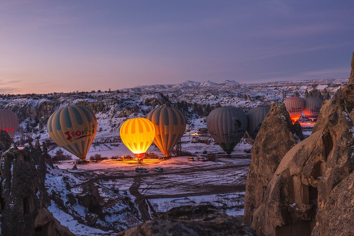 Passeio de balão de ar quente ao nascer do sol em Goreme, Capadócia