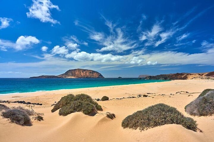 Lanzarote La Graciosa Excursion complète en jeep avec plage