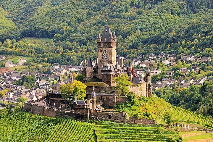 Recorrido en barco y vino por Reichsburg Tour privado de Cochem