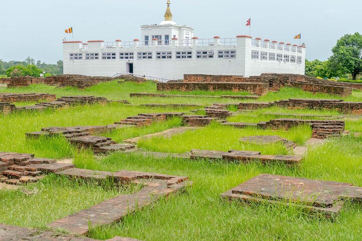 Tour Lumbini de día completo con recogida y regreso al aeropuerto