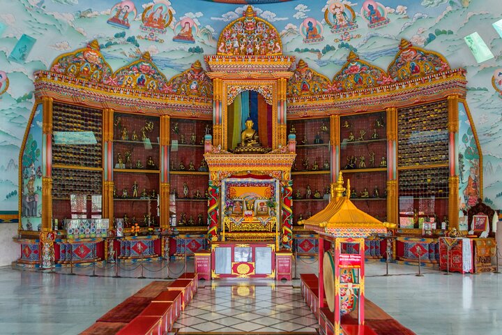 Tour Lumbini de día completo con recogida y regreso al aeropuerto