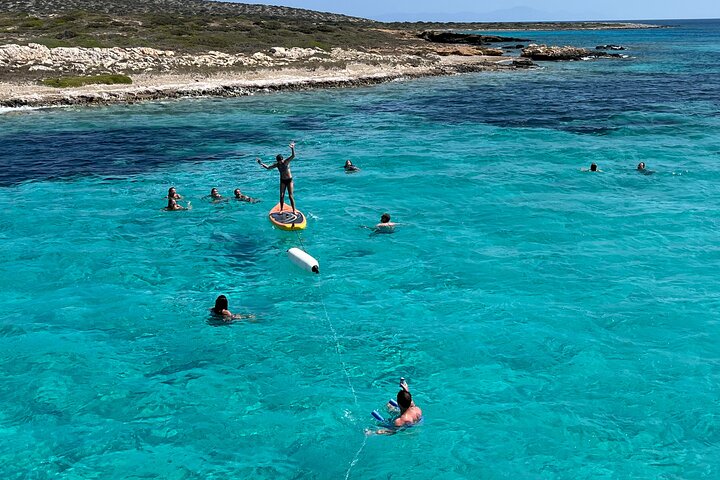 Catamaran Semi Croisière Paros Antiparos comprend la nourriture et les boissons