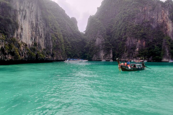Il meglio del tour avventuroso di un giorno a Phi Phi Island con pranzo da Phuket