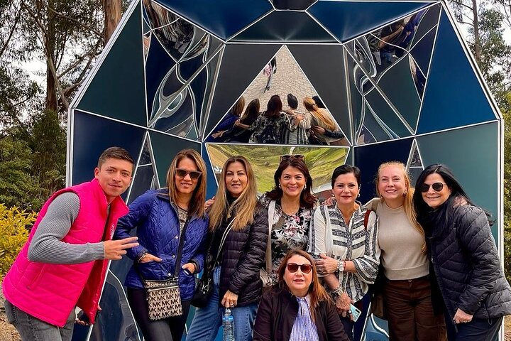 Bogota: Zipaquira Salt Cathedral Lille gruppetur med afhentning
