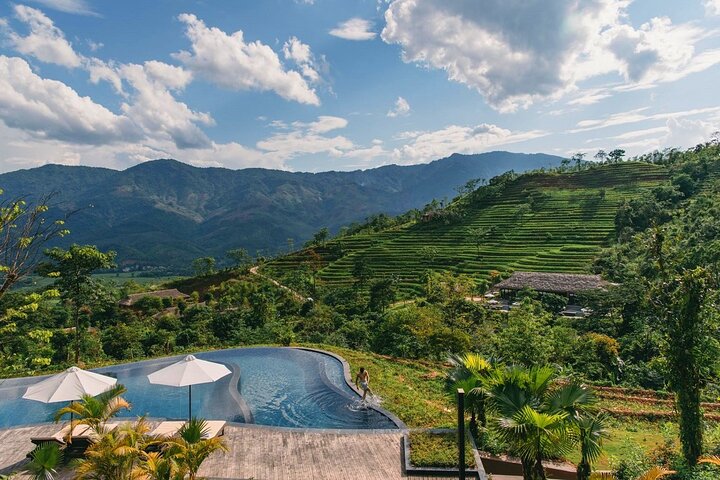 Mai Chau full dag gruppe tur i Hoa Binh Vietnam fra Hoa Binh