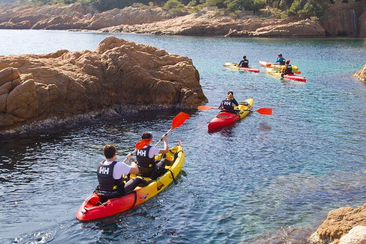 Costa Brava - Kajakken en snorkelen "Sea Caves" Tour