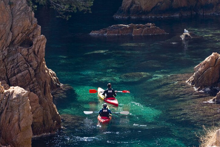 Costa Brava - Kajakken en snorkelen "Sea Caves" Tour