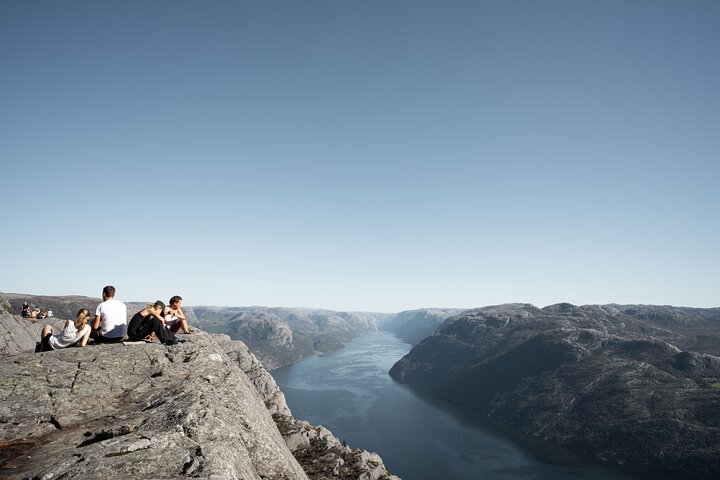 Preikestolen | Kanzelfelsen - Wanderung mit Fachkundiger Tourleiter