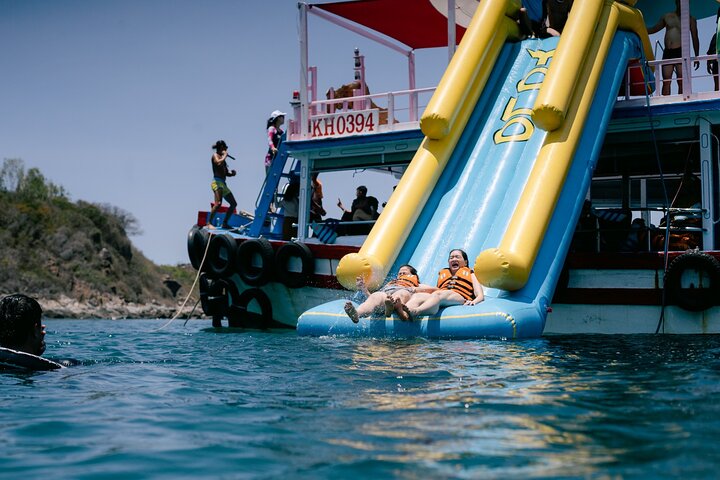Coral Reef Snorkeling en Floating Bar Party vanuit Nha Trang
