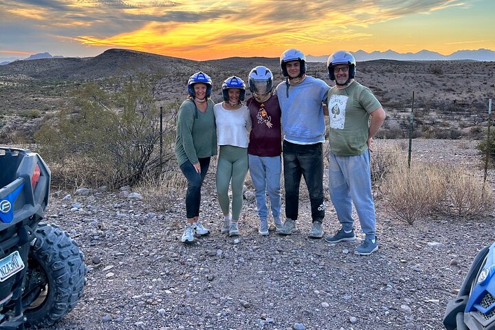 Tour guidé en ATV ou UTV au coucher du soleil pour 2 personnes hors route à Scottsdale