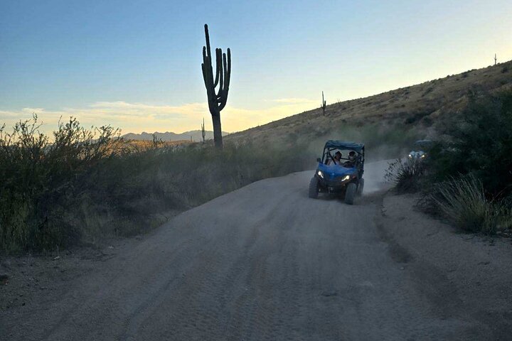 Tour guidé en ATV ou UTV au coucher du soleil pour 2 personnes hors route à Scottsdale