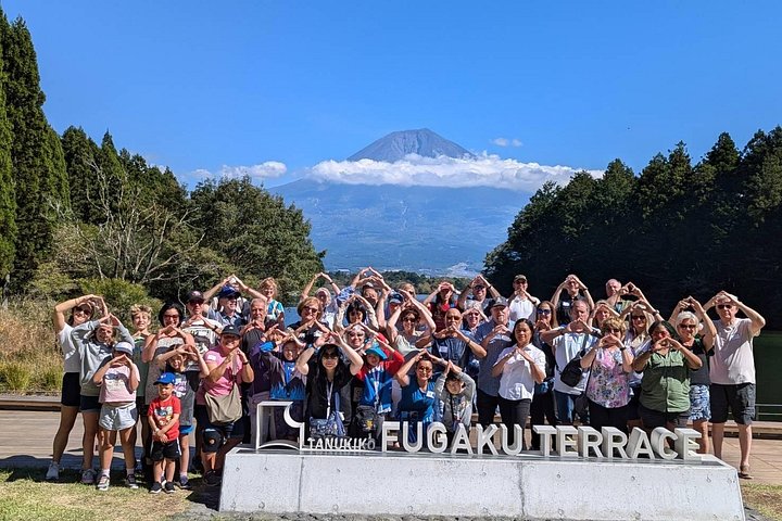 Monte Fuji área Tour a partir do Porto de Shimizu / Ônibus Médio