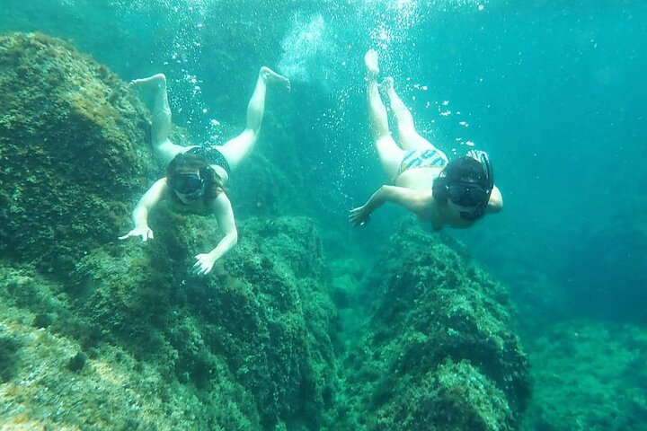 Kajak- und Schnorcheltour an der Costa Brava. Sant Feliu de Guíxols