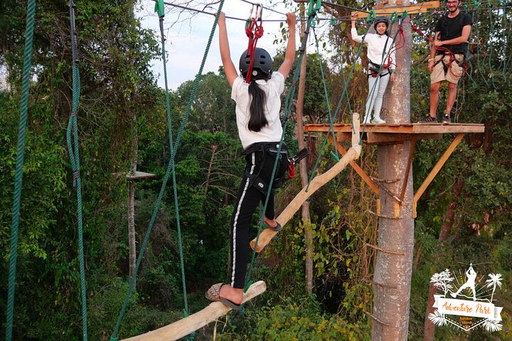 Fandee Treetop Adventure Park – Seilrutschen und Seilbrücken in Tad Lo