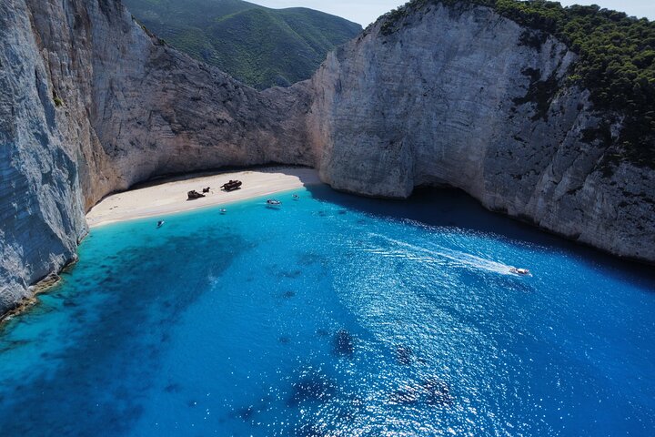 Zakynthos Shipwreck Beach med Blue Caves Land og Sea Tour