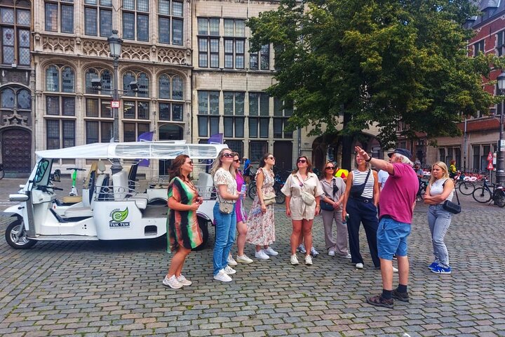Tour in tukuk attraverso la storica Anversa di 1,5 ore