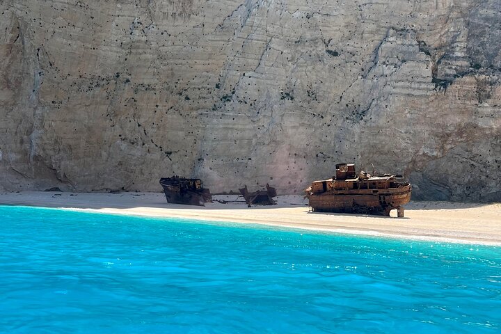 Zakynthos Shipwreck Beach med Blue Caves Land og Sea Tour