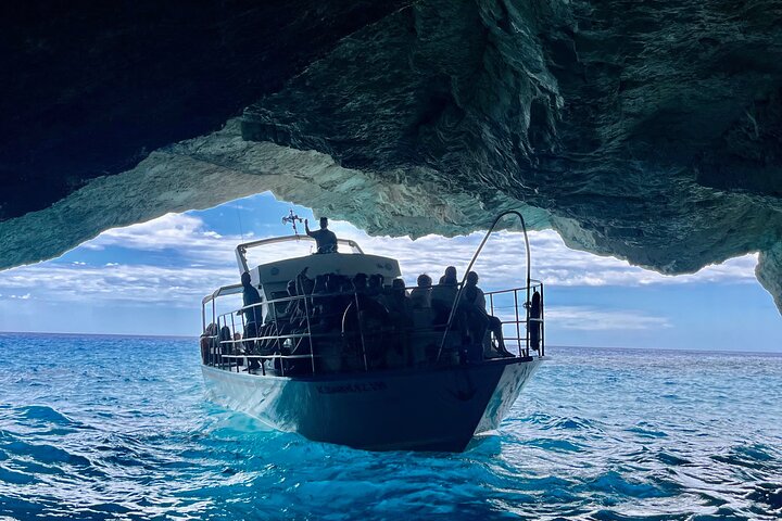 Zakynthos Shipwreck Beach med Blue Caves Land og Sea Tour
