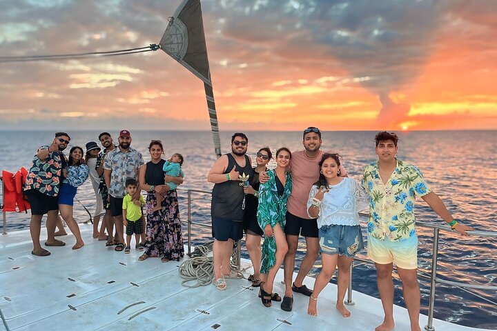 Negril : MAÑANA Catamarán Crucero Cuevas Natación Esnórquel en Arrecifes