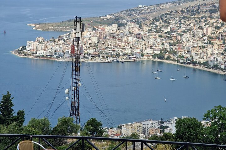 Ksamil eller Saranda: Gjirokaster gamleby, Blue Eye og Lekursi
