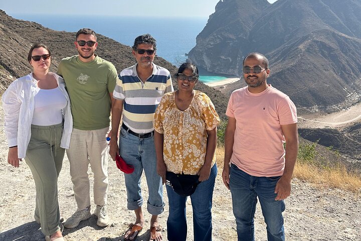 West Salalah Tour - Caraibi d'Oriente - Spiaggia di Fazayah con città