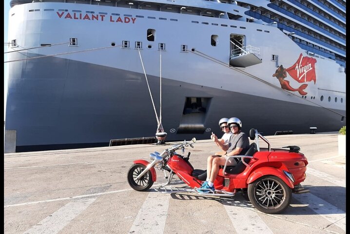 Tour in Super V8 Trike sui Monti Randa e sulla costa orientale min.2 max.4 Ospiti