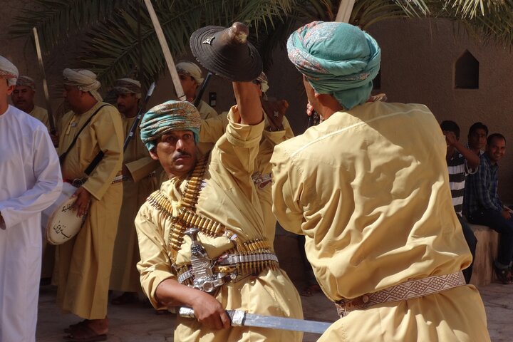 Excursión de día completo a Nizwa, Jabrin y Misfat Al Abreyeen
