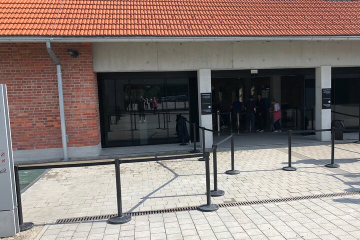 Auschwitz-Birkenau guidad tur med privat transport från Krakow