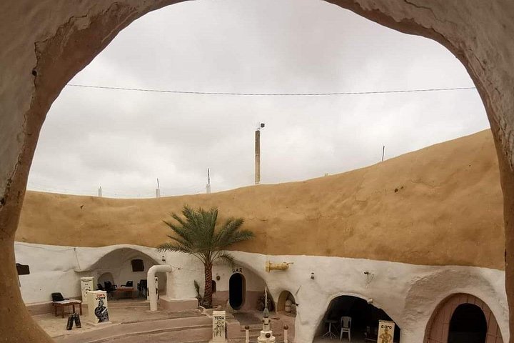 6 Days And 5 Nights Guided Tour From Tunis To Southern Tunisia